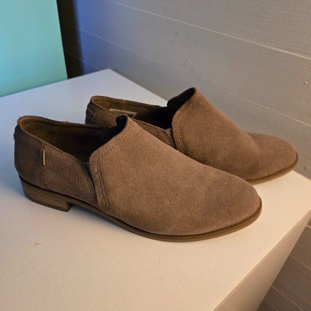 Toms Tan Suede Booties/Flats/Loafers - Size 8.5